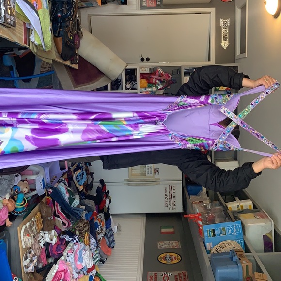 Long dress great for homecoming, prom, weddings! - Picture 2 of 4